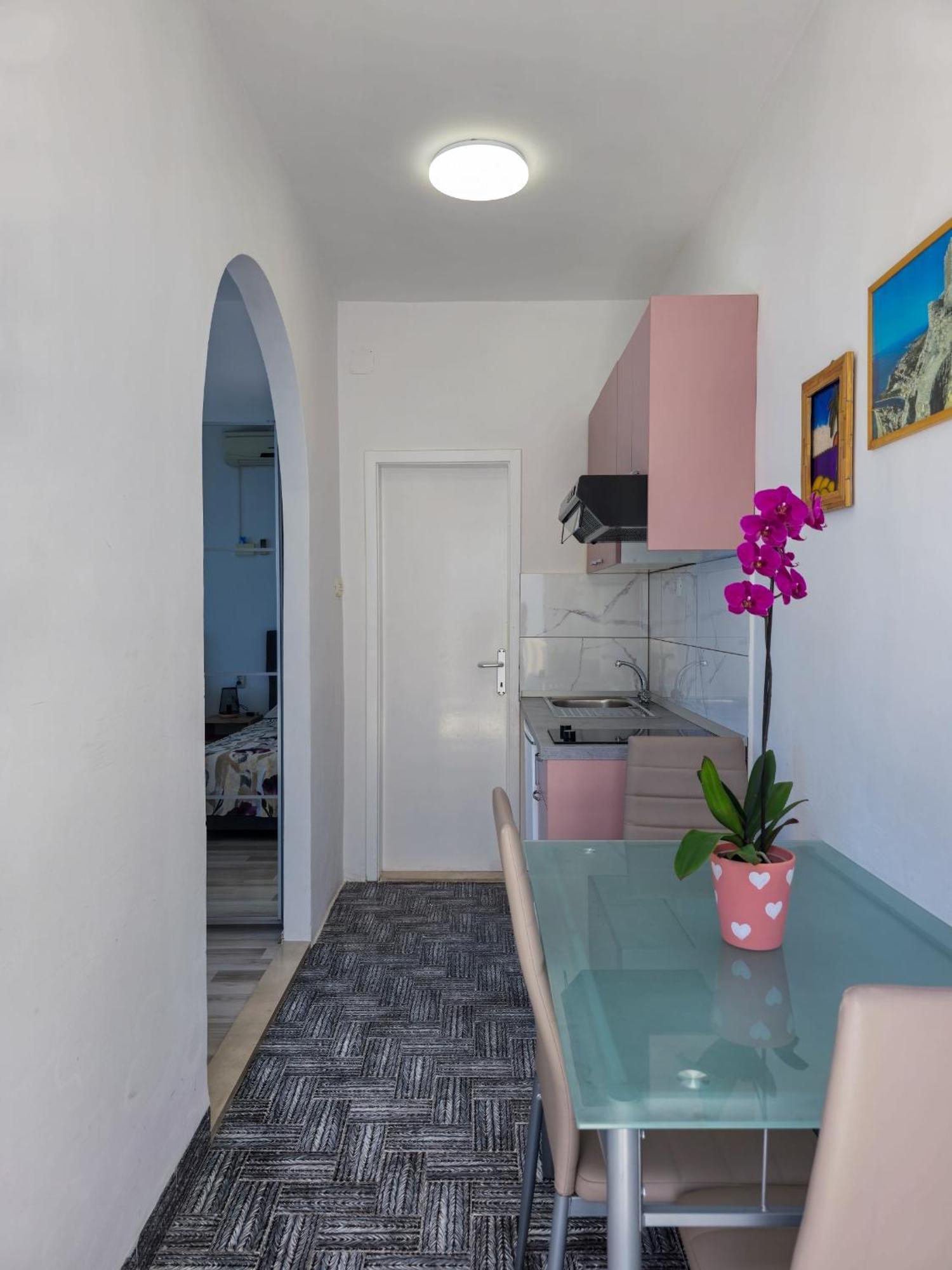 אומיס Apartments Neda חדר תמונה